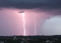 trovões e raios